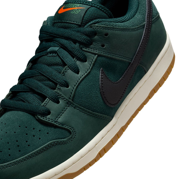 Nike SB Dunk Low Deep Fir PREORDER - Sneakers