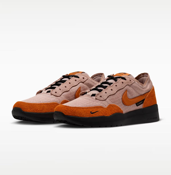 Nike SB -PS8 Bio Beige/Black/Ceramic*Pre Order*