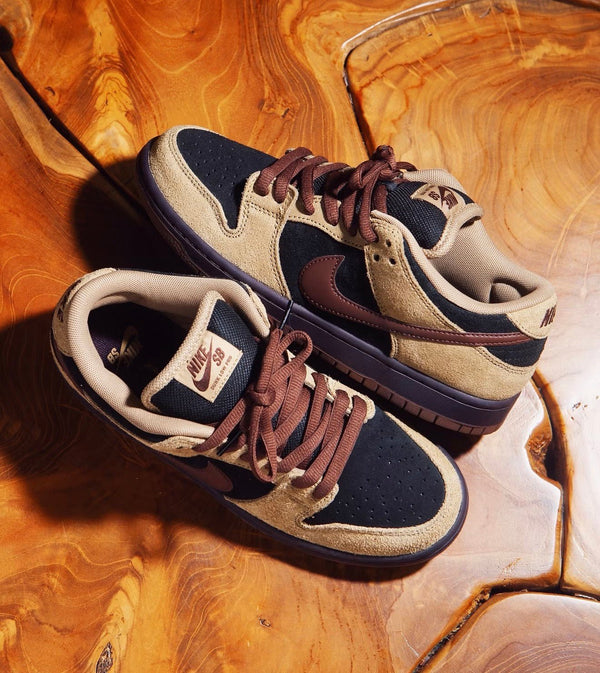 Dunk Low Sb- Filbert/Black/Burgundy Ash/Light Chocolate*Pre Order* - Sneakers