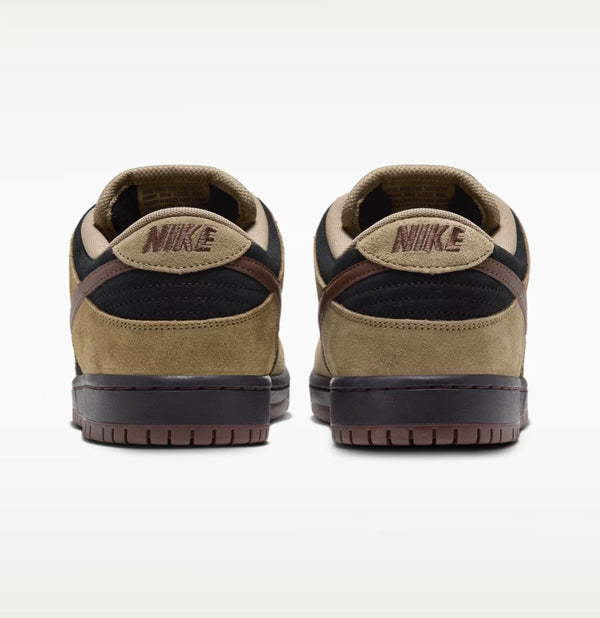 Dunk Low Sb- Filbert/Black/Burgundy Ash/Light Chocolate*Pre Order* - Sneakers