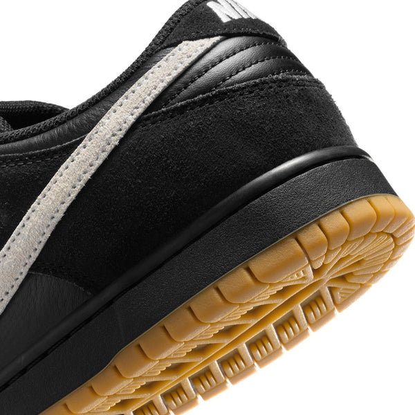 Nike SB Dunk Low Black White Gum PREORDER - Sneakers