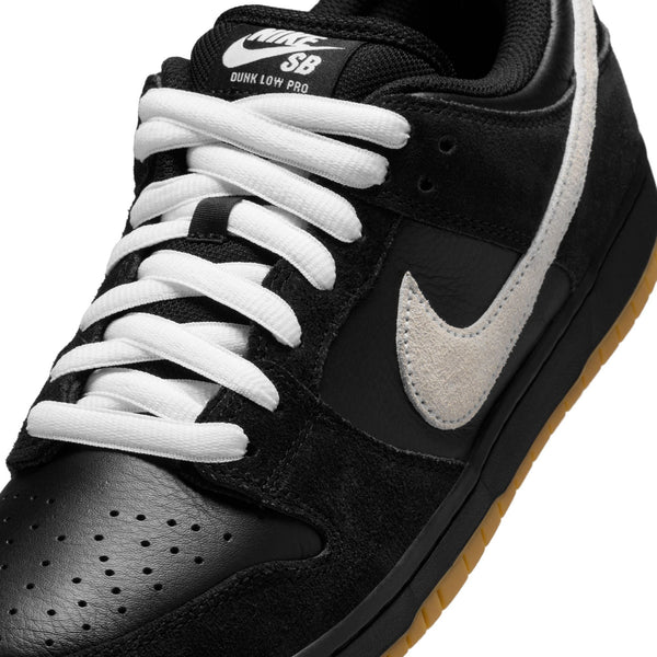 Nike SB Dunk Low Black White Gum PREORDER - Sneakers