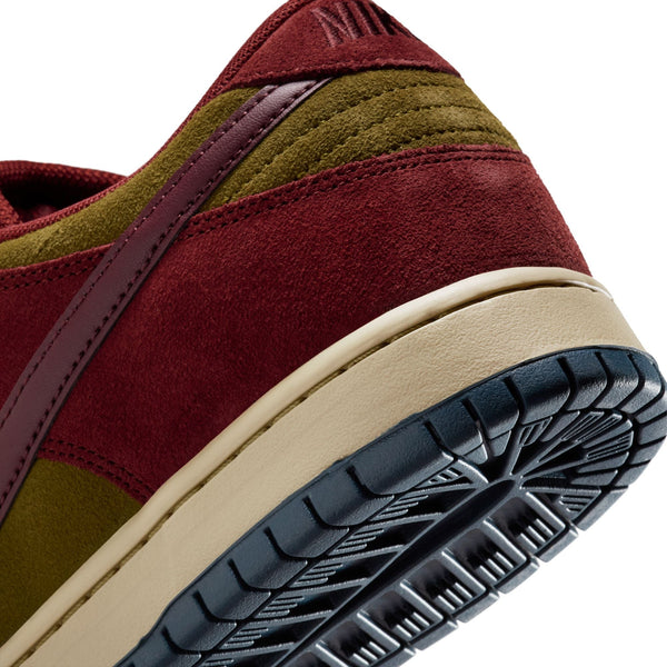 Nike SB Dunk Low Dark Team Red Olive Flak PREORDER - Sneakers