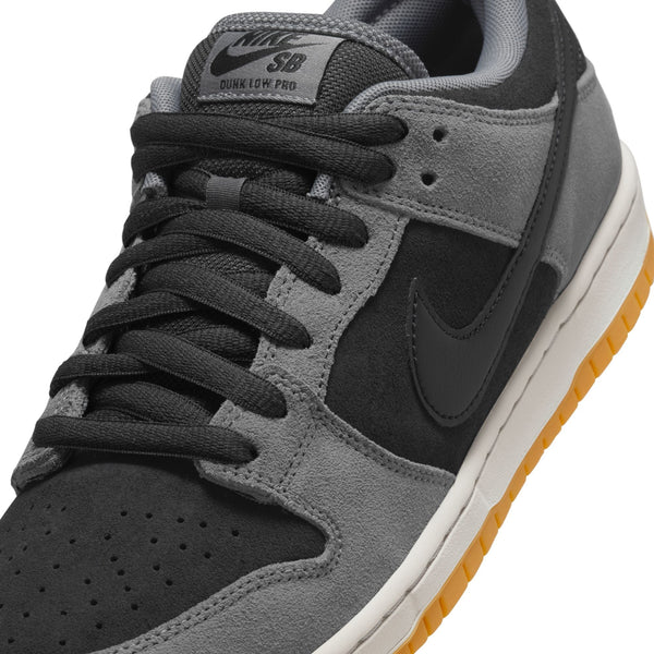 Nike SB Dunk Low Pro Black and Smoke Grey PREORDER - Sneakers