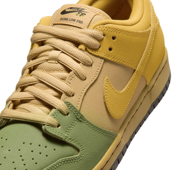 Nike SB Dunk Low Saffron Quartz PREORDER - Sneakers