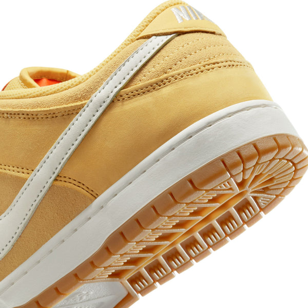 Nike SB Dunk Low Saturn Gold PREORDER - Sneakers