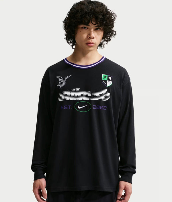 Nike SB Long-Sleeve Skate T-Shirt-Black -