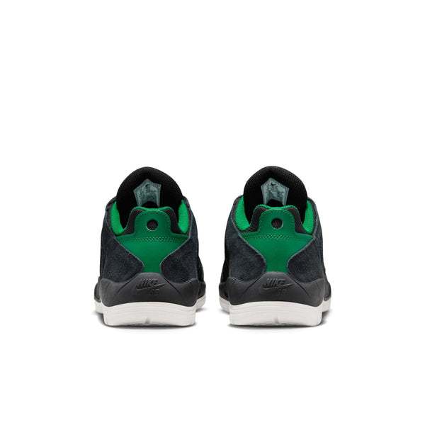 Nike SB Vertebrae 'Celtics' PREORDER - Sneakers