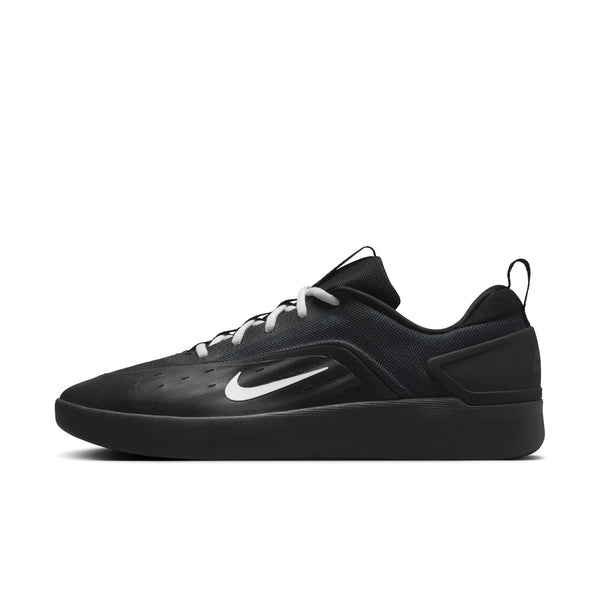 Nike SB Zoom Nyjah 4 Black White PREORDER - Sneakers