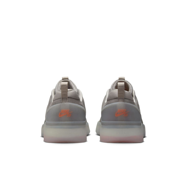 Nike SB Zoom Nyjah 4 College Grey Bright Crimson PREORDER - Sneakers