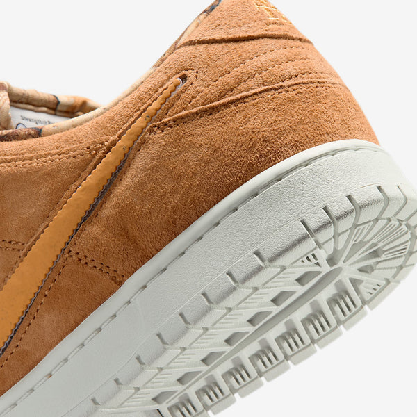 NOTE Manchester x Nike SB Dunk Low - Flax and Summit White PREORDER - Sneakers