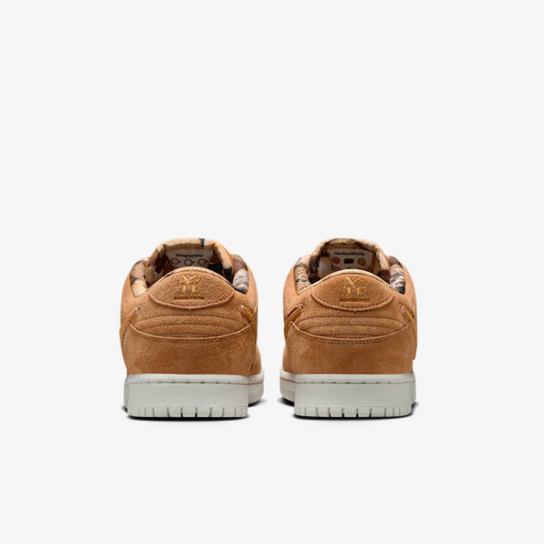 NOTE Manchester x Nike SB Dunk Low - Flax and Summit White PREORDER - Sneakers