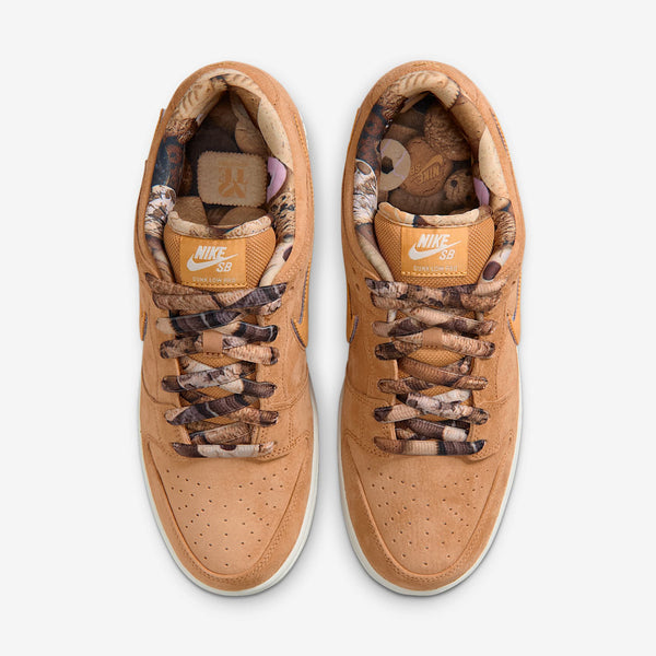 NOTE Manchester x Nike SB Dunk Low - Flax and Summit White PREORDER - Sneakers