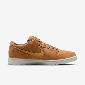 NOTE Manchester x Nike SB Dunk Low - Flax and Summit White PREORDER - Sneakers